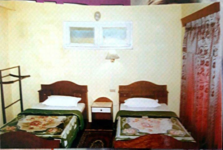 Hotel Mount Heaven Pokhara Buitenkant foto