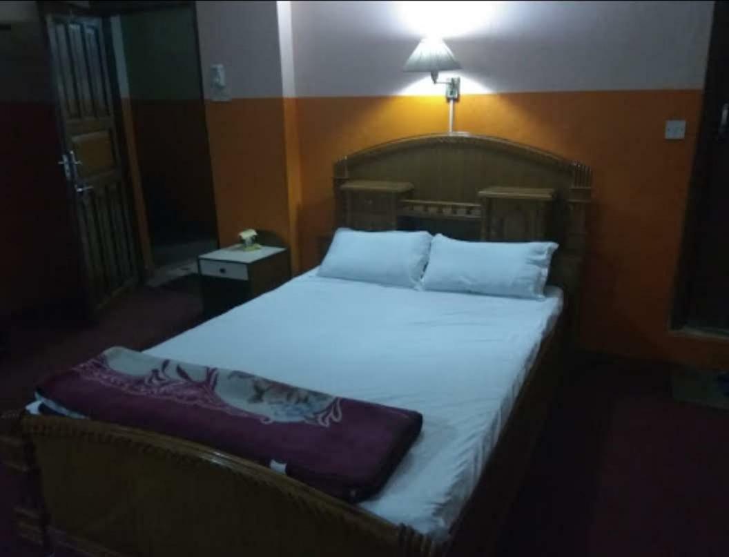 Hotel Mount Heaven Pokhara Buitenkant foto